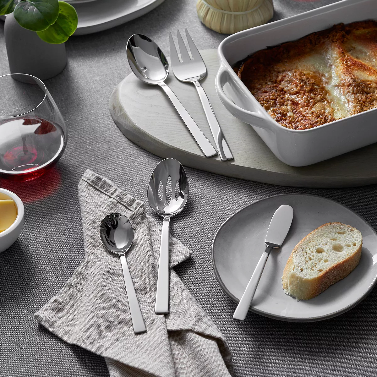 سرویس کامل قاشق و چنگال ۱۰۰ پارچه ZWILLING King